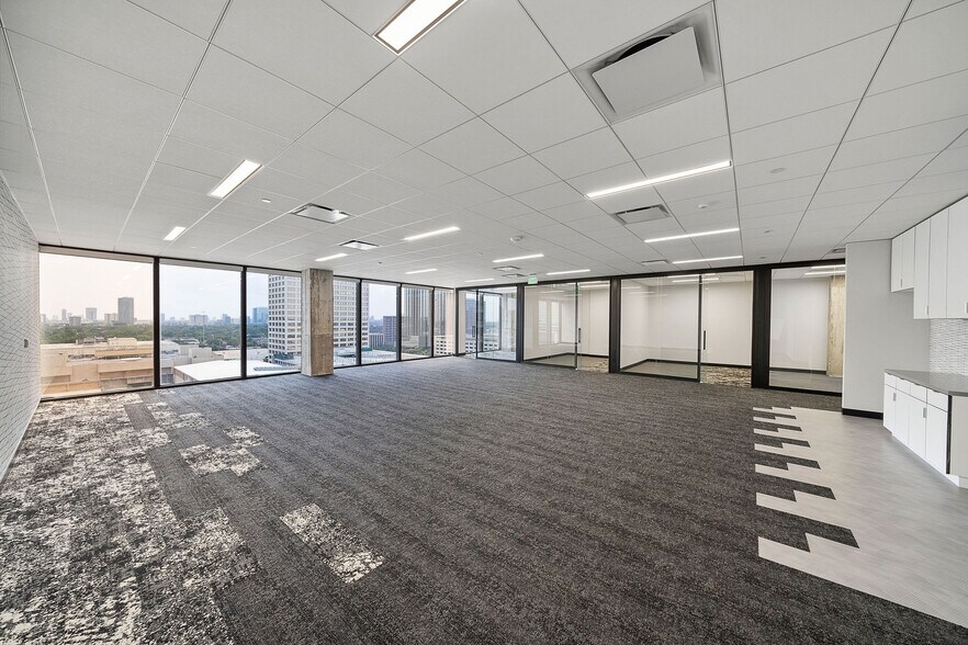 More Photos Of 5065-5075 Westheimer Rd, Houston Office For Lease