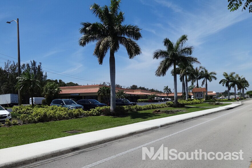 More Photos Of 3800 SE Dixie Hwy, Stuart Unknown For Lease