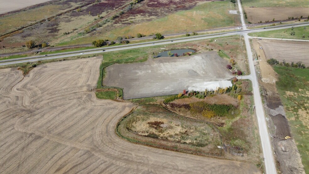 More Photos Of 7201 N 98th St, Lincoln Land For Sale