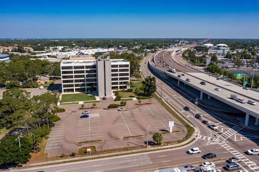 More Photos Of 2536 Countryside Blvd, Clearwater Office Residential For Lease