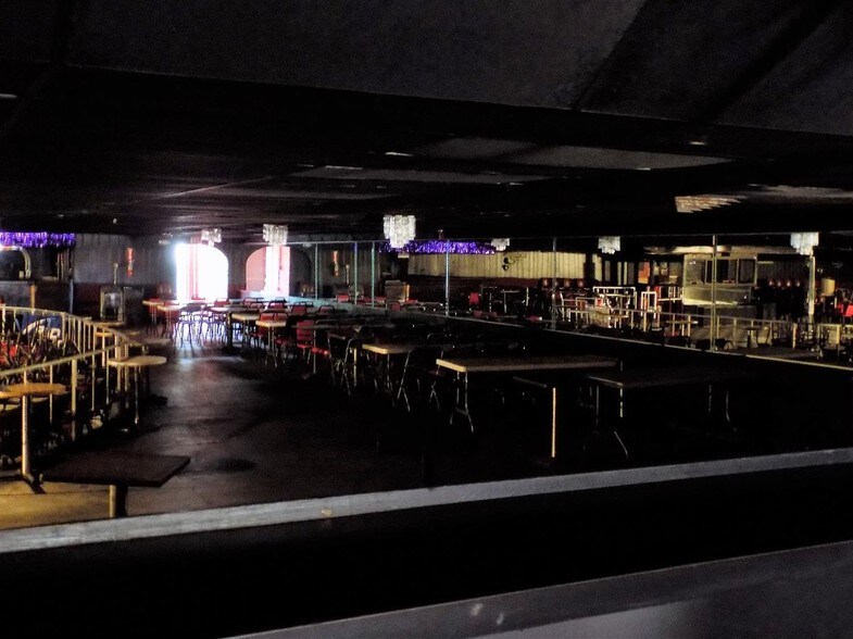 More Photos Of 2403 N Cornell St, Lubbock Bar For Sale