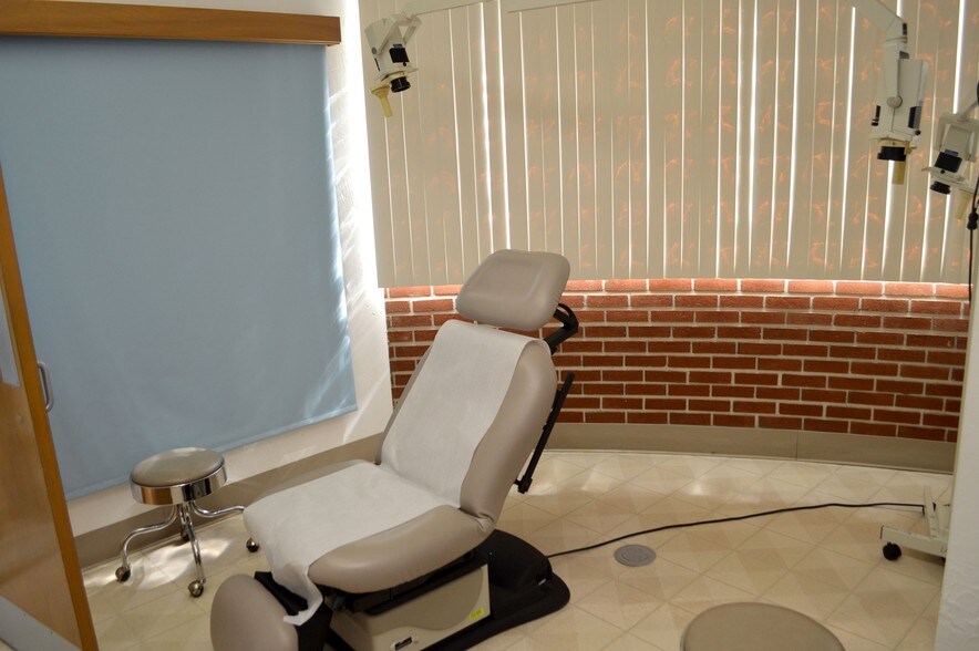 More Photos Of 80 W Gore St, Orlando Medical For Sale
