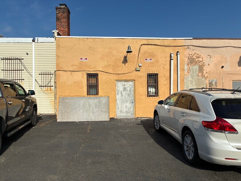 More Photos Of 52 W Chelten Ave, Philadelphia Storefront Retail Office For Sale