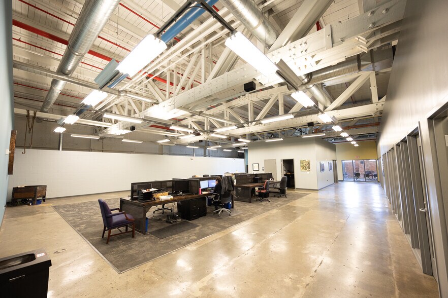 More Photos Of 20001 Euclid Ave, Euclid Warehouse For Lease