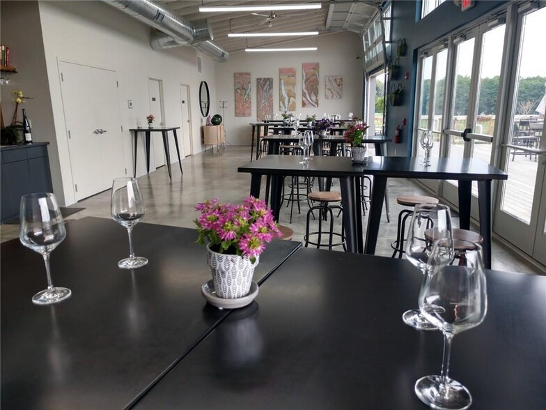 More Photos Of 655 NY-14 Rt, Penn Yan Restaurant For Sale