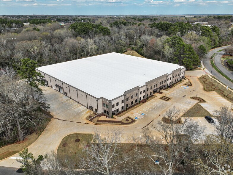More Photos Of 411 Lakeshore Pky, Rock Hill Warehouse For Sale