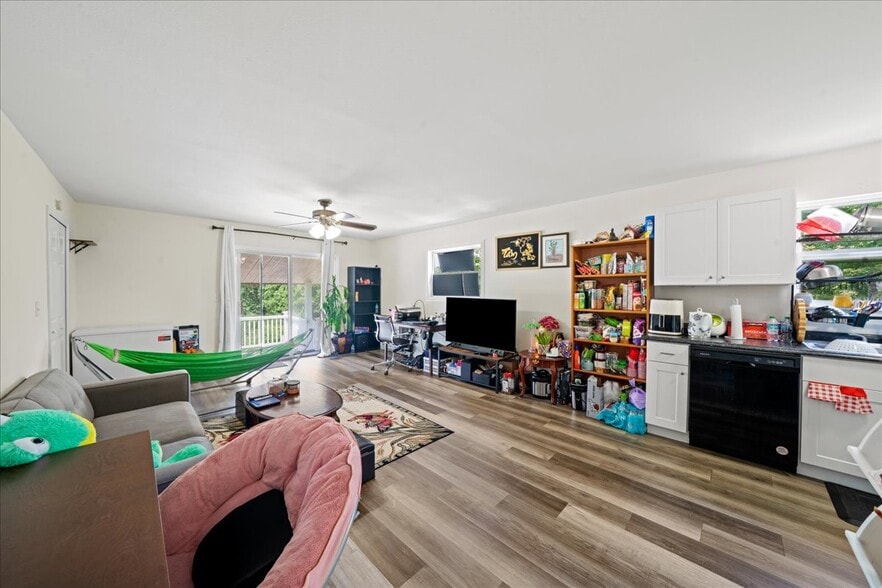 More Photos Of 441 Mull Rd, Hiawassee Hospitality For Sale