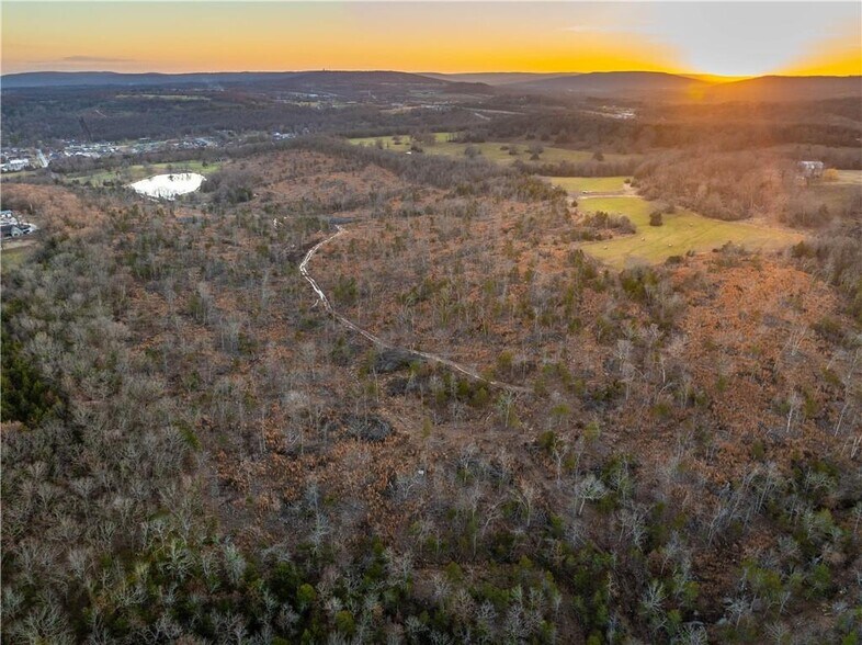 More Photos Of 306 N Letitia Ave, Fayetteville Land For Sale