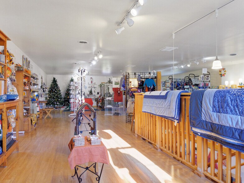 More Photos Of 7 Old Searsport Ave, Belfast Convenience Store For Sale