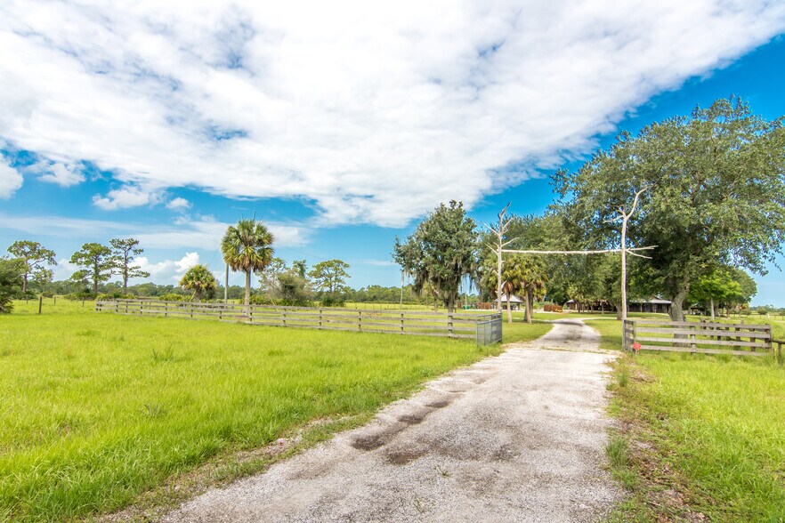More Photos Of 6935 NE 48th St, Okeechobee Land For Sale