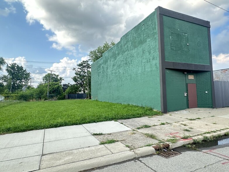 More Photos Of 4536 Michigan Ave, Detroit Storefront For Sale