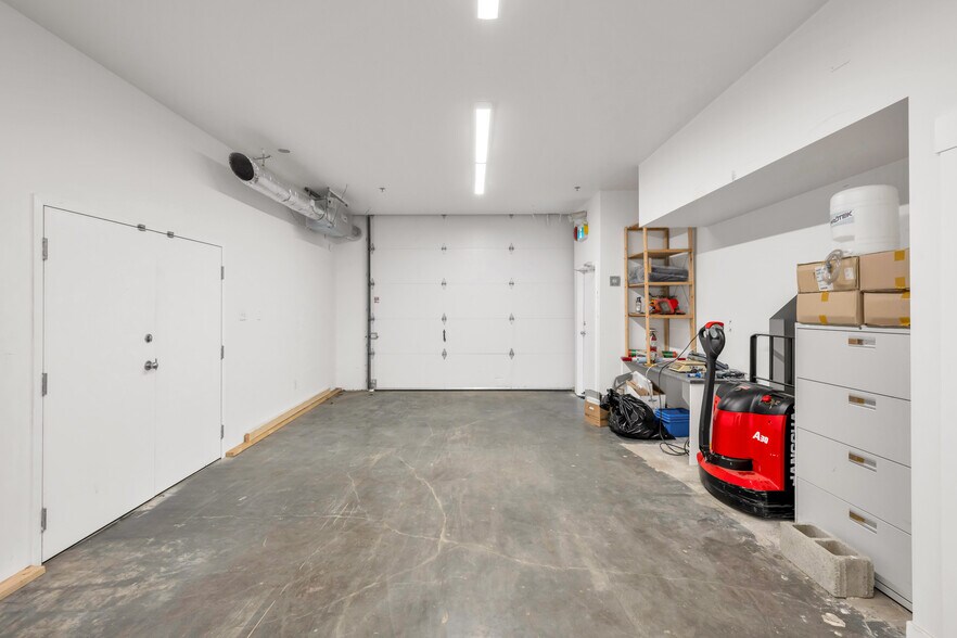 More Photos Of 17750 65A Av, Surrey Showroom For Sale