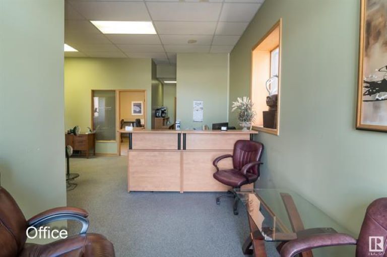 More Photos Of 10201 100 Av, Morinville Office Residential For Sale