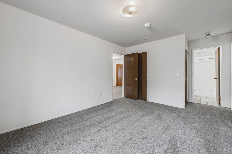 More Photos Of 23740 Fenkell St, Detroit Apartments For Sale