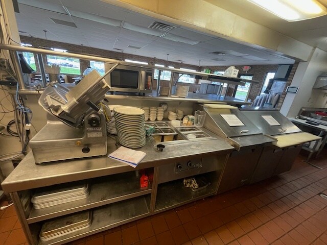 More Photos Of 3020 Harrisburg Ave NE, Canton Restaurant For Sale