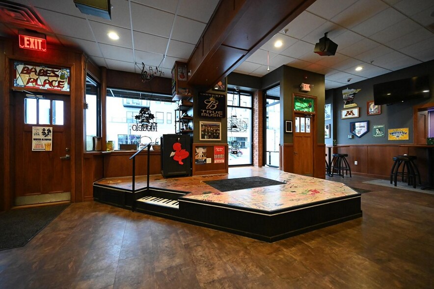 More Photos Of 124 Holmes St S, Shakopee Bar For Sale