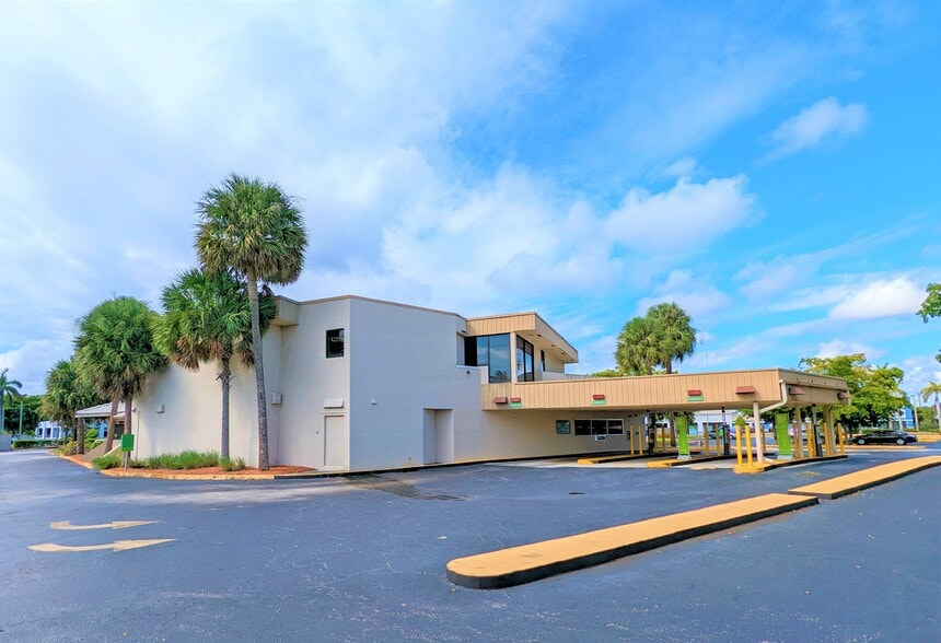 Primary Photo Of 650 N Congress Ave, Delray Beach Bank For Lease