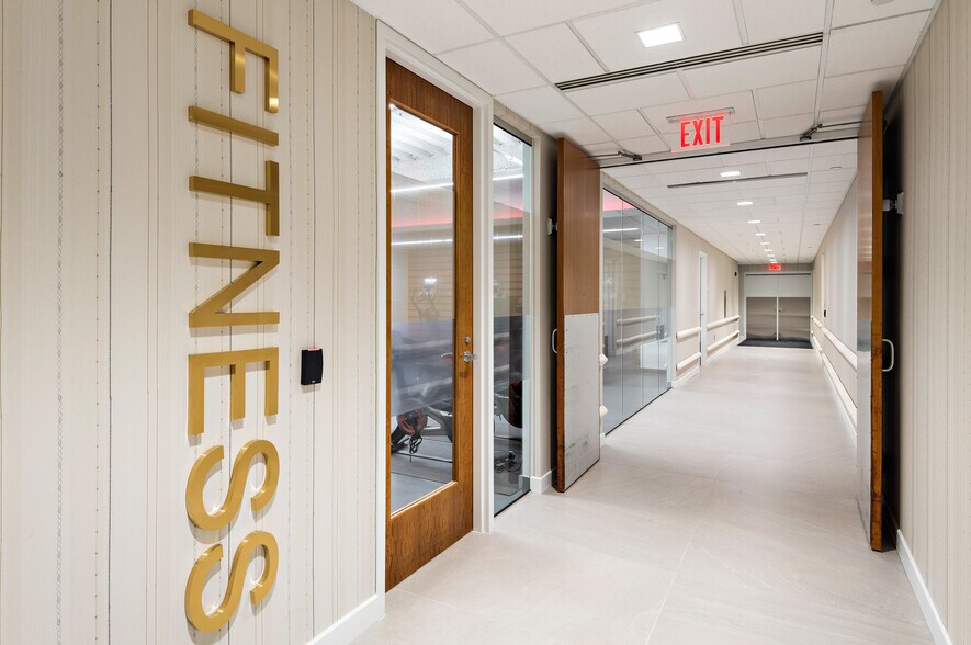 More Photos Of 11100 Wayzata Blvd, Minnetonka Office For Lease