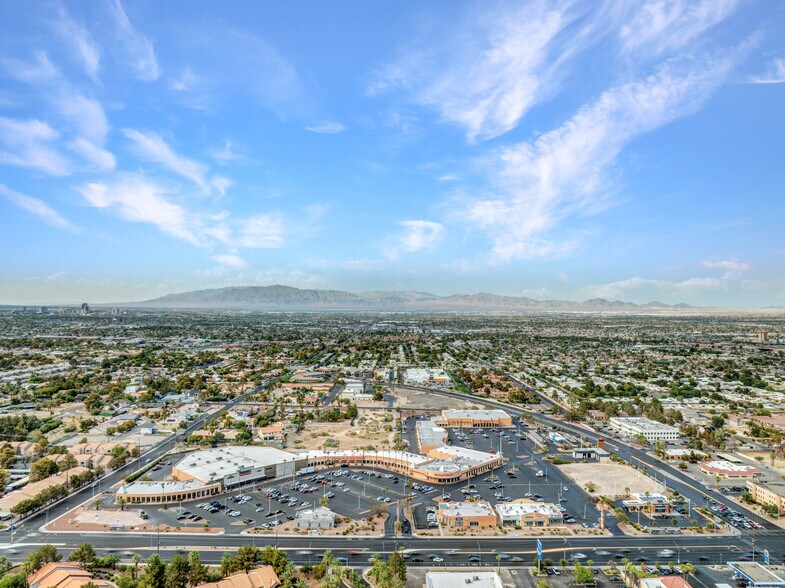 More Photos Of 3220-3370 E Flamingo Rd, Las Vegas Unknown For Lease