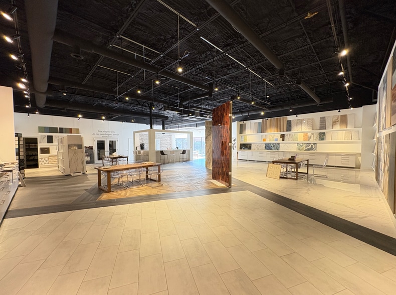 More Photos Of 1450-1468 Chattahoochee Ave NW, Atlanta Warehouse For Lease