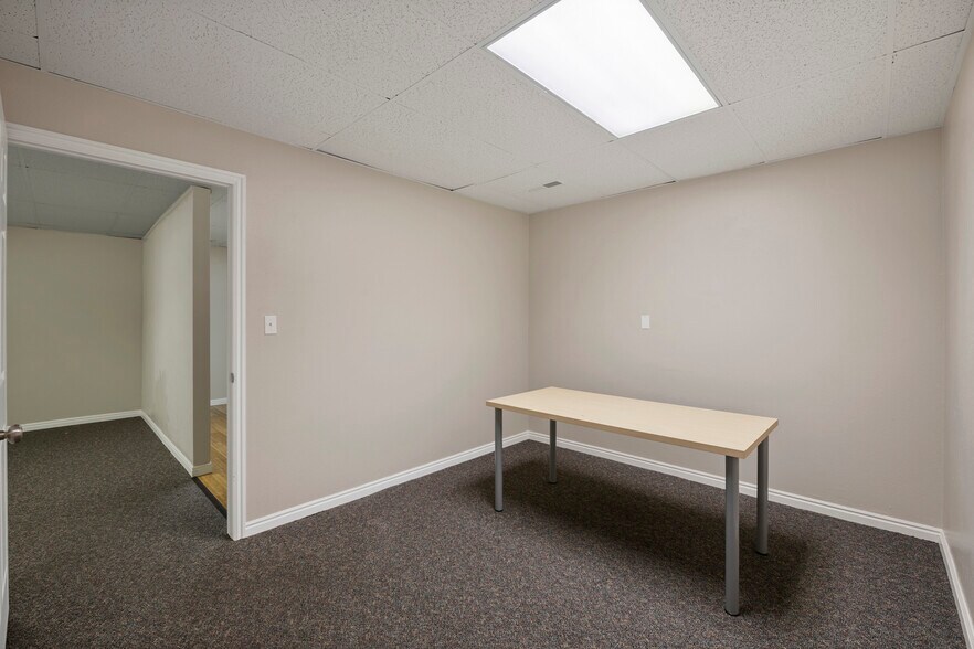 More Photos Of 405 S 100 E, Pleasant Grove Office For Lease