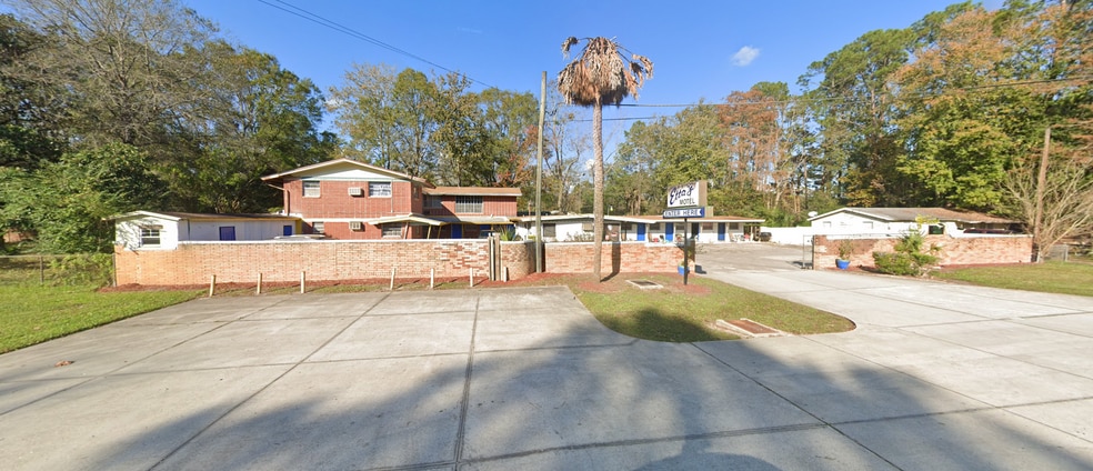 More Photos Of 5913 Moncrief Rd W, Jacksonville Hotel For Sale
