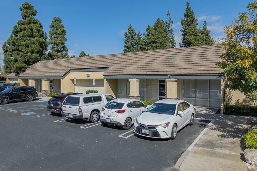 More Photos Of 1522 Brookhollow Dr, Santa Ana Office For Sale