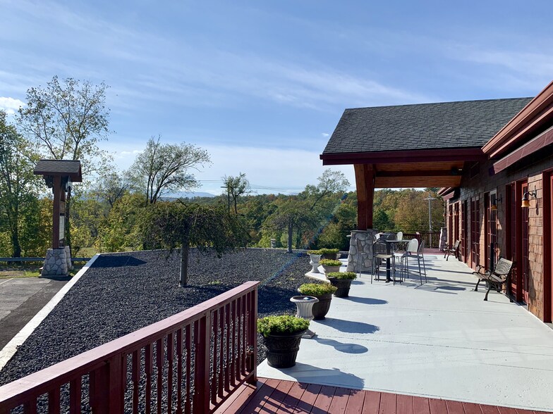 More Photos Of 746 Route 23B, Catskill Restaurant For Sale