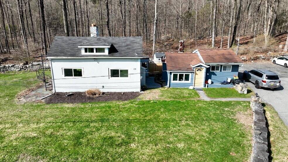 More Photos Of 292 Croton Falls Rd, Mahopac Multifamily For Sale