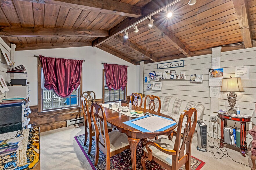 More Photos Of 4 W Washington St, Hanson Office For Sale