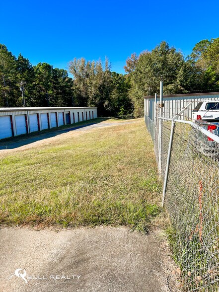 More Photos Of 109 Coleman Dr, Eatonton Self Storage For Sale