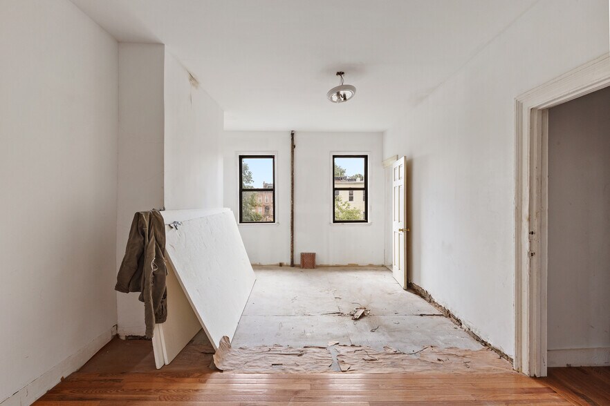 More Photos Of 738 Lafayette Ave, Brooklyn Apartments For Sale