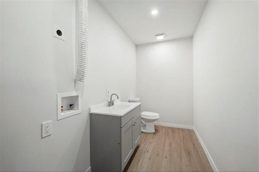 More Photos Of 13555 County Road 13 N, Saint Augustine Specialty For Sale