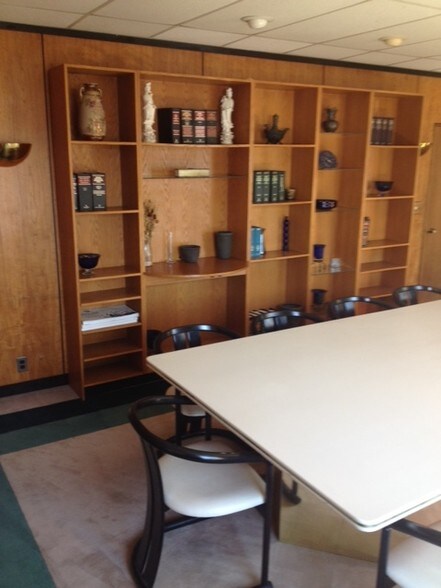 More Photos Of 1625 Lemoine Ave, Fort Lee Storefront Retail Office For Lease