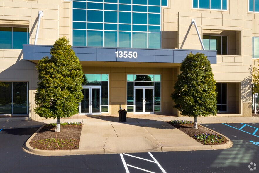 More Photos Of 13550 Triton Park Blvd, Louisville Office For Lease