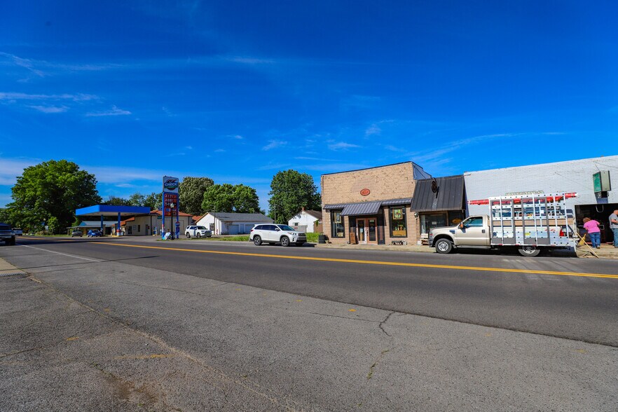 More Photos Of 210 Main St, Hazel Storefront For Sale