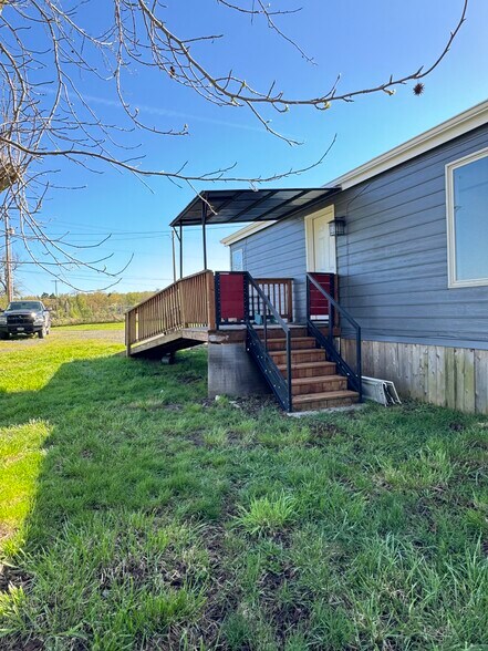 More Photos Of 76346 Barton Rd, Rainier Warehouse For Sale