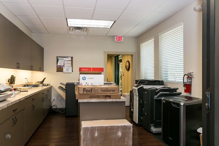 More Photos Of 12460-12468 W Atlantic Blvd, Coral Springs Medical For Lease