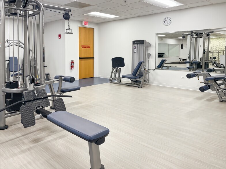 More Photos Of 707 Skokie Blvd, Northbrook Coworking Space