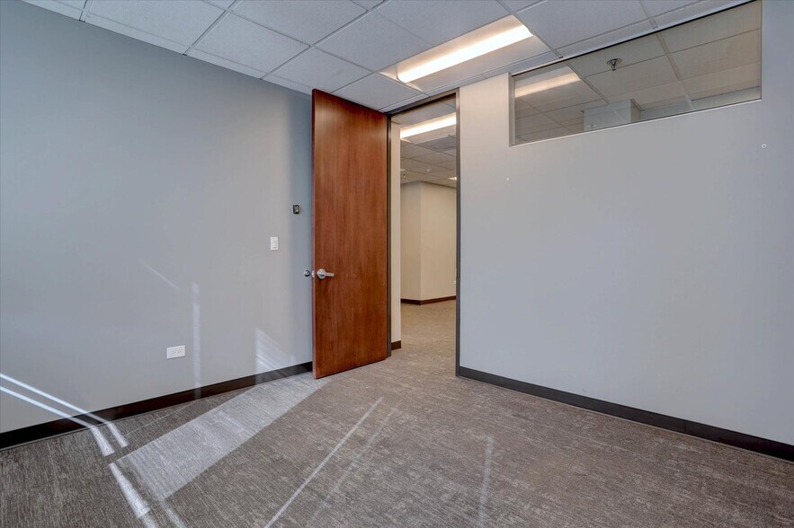 More Photos Of 140 E 19th Ave, Denver Office For Sale