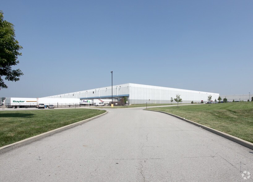 More Photos Of 2727 London-Groveport Rd, Groveport Distribution For Lease