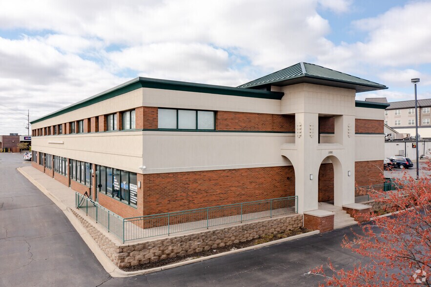 Primary Photo Of 1100 Nerge Rd, Elk Grove Village Storefront Retail Office For Lease