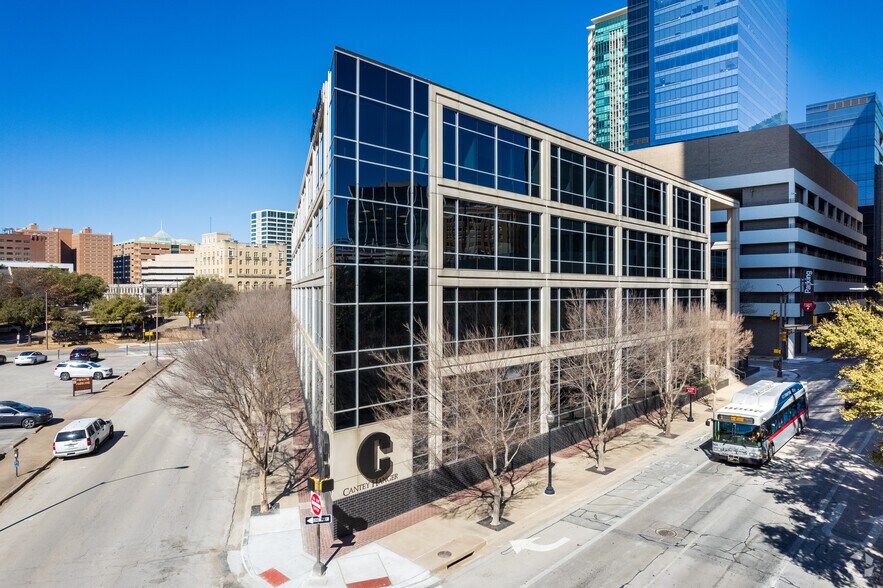 More Photos Of 600 W 6th St, Fort Worth Coworking Space