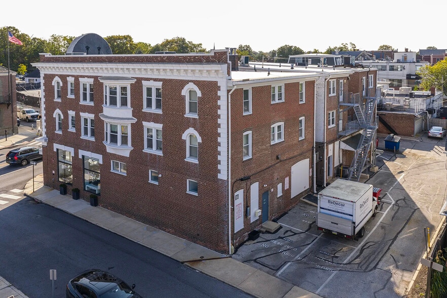More Photos Of 874-880 W Lancaster Ave, Bryn Mawr Apartments For Lease