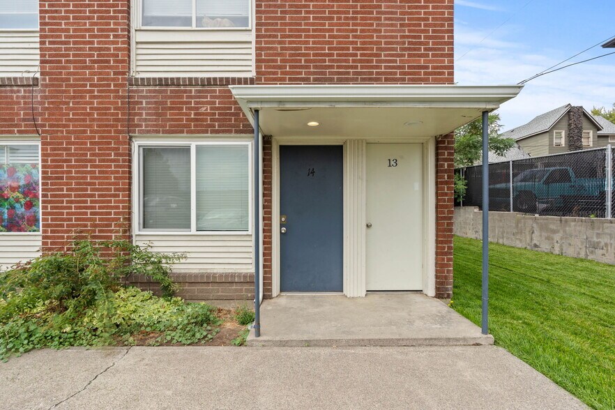 More Photos Of 220 S Elm St, Spokane Apartments For Sale