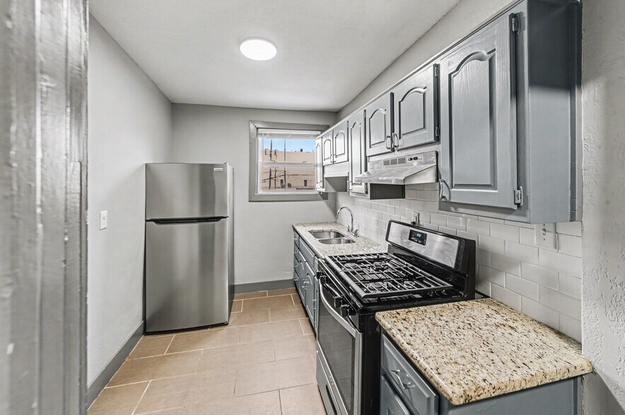 More Photos Of 3227 Central St, Kansas City Apartments For Sale