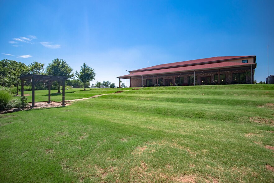 More Photos Of 11200 N Eastern Ave, Oklahoma City Lodge Meeting Hall For Sale