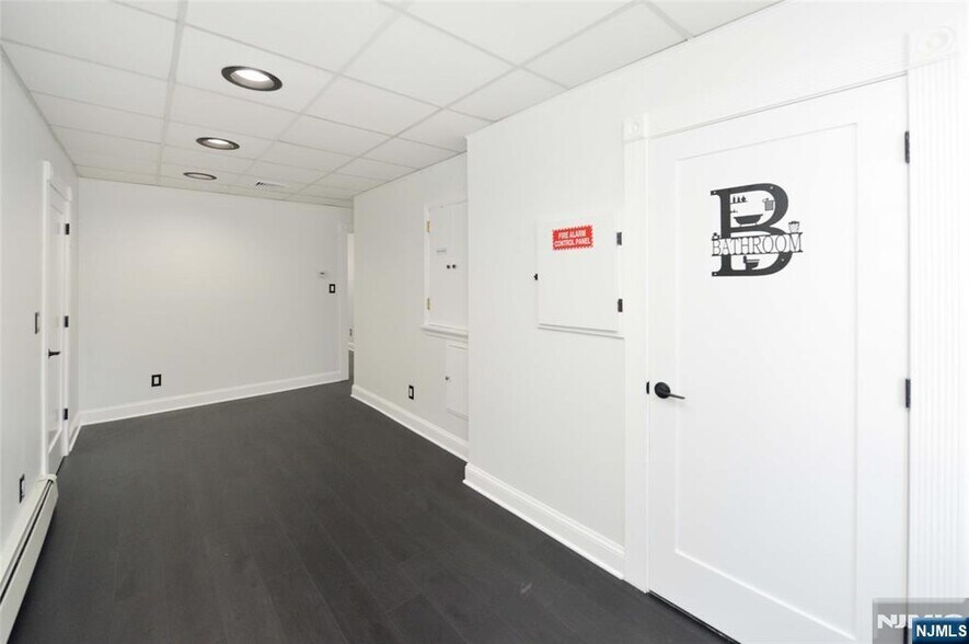 More Photos Of 17 Godwin Ave, Ridgewood General Retail For Lease