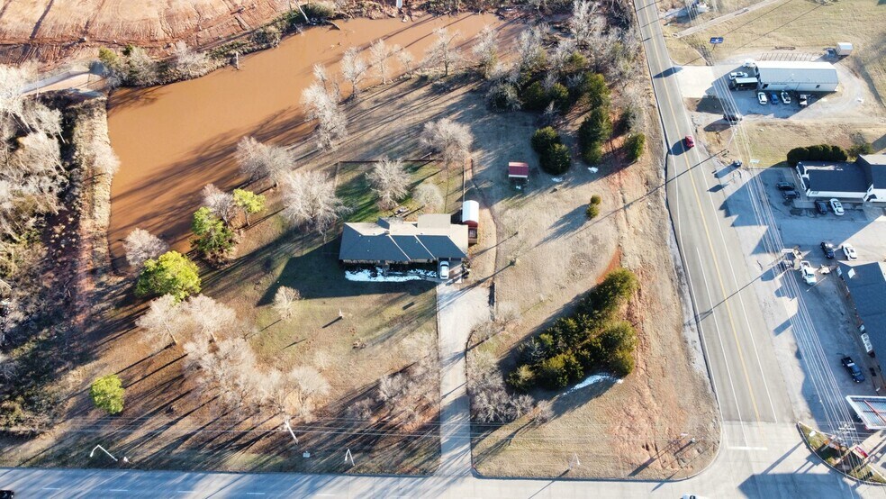 More Photos Of 2827 W Grand Ave, Chickasha Land For Sale