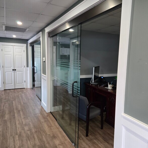 More Photos Of 2005 Deer Park Ave, Deer Park Medical For Lease